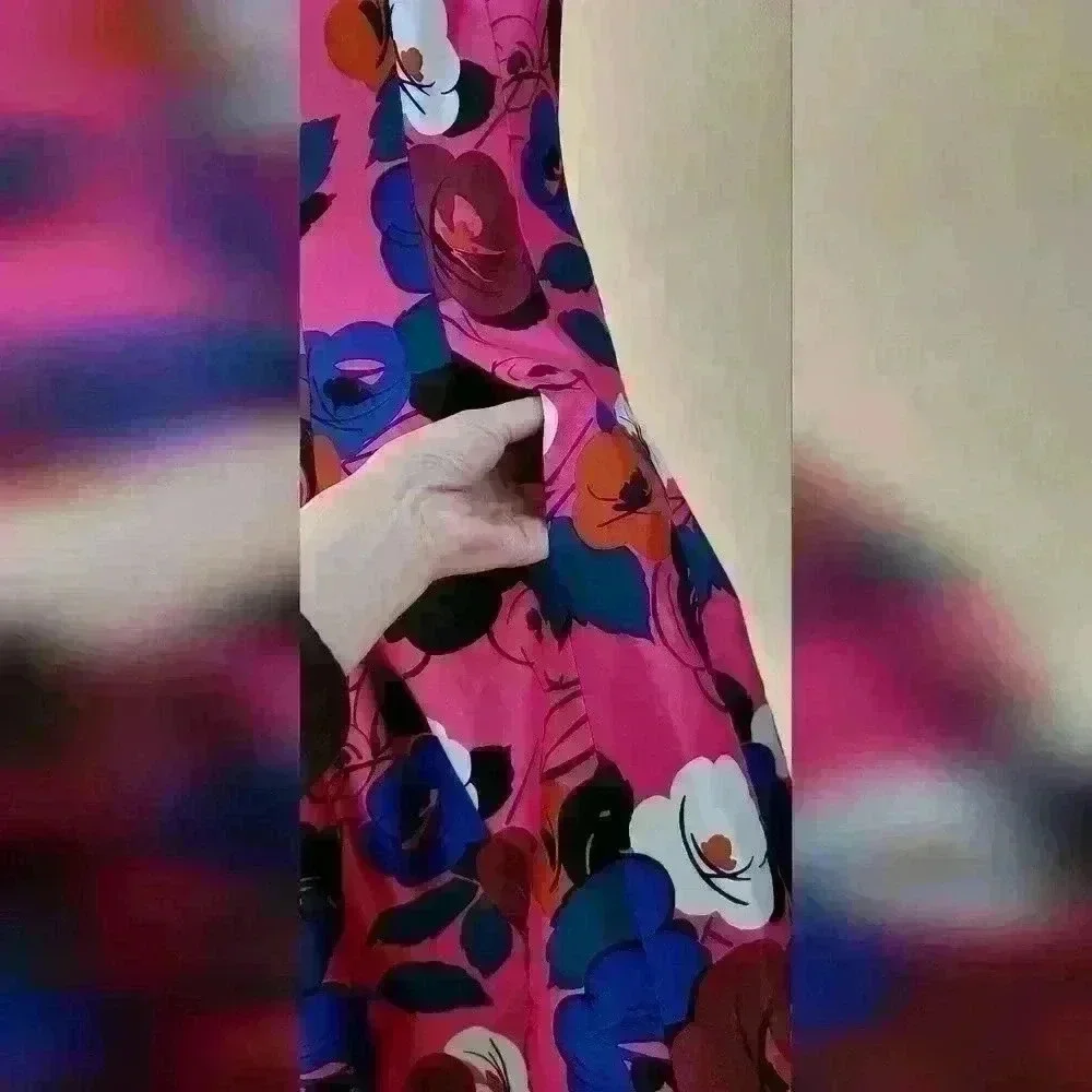 Oscar de la renta hot pink flowers dress size 10 with side pockets NWT